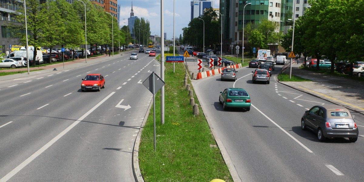 Tutaj powinno się jechać prosta a trzeba skręcić 