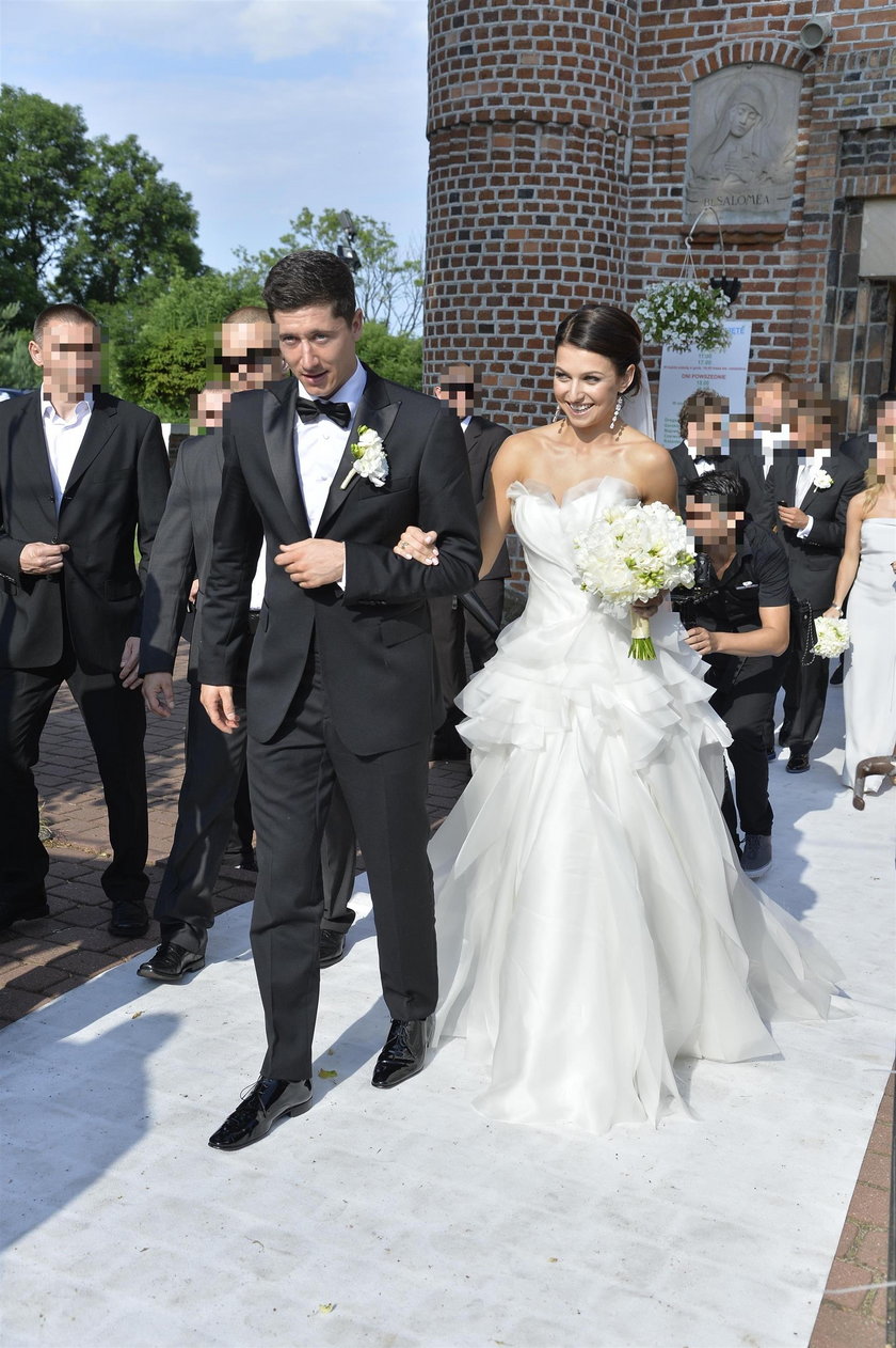 Robert i Anna Lewandowscy podczas ślubu w 2013 roku. 
