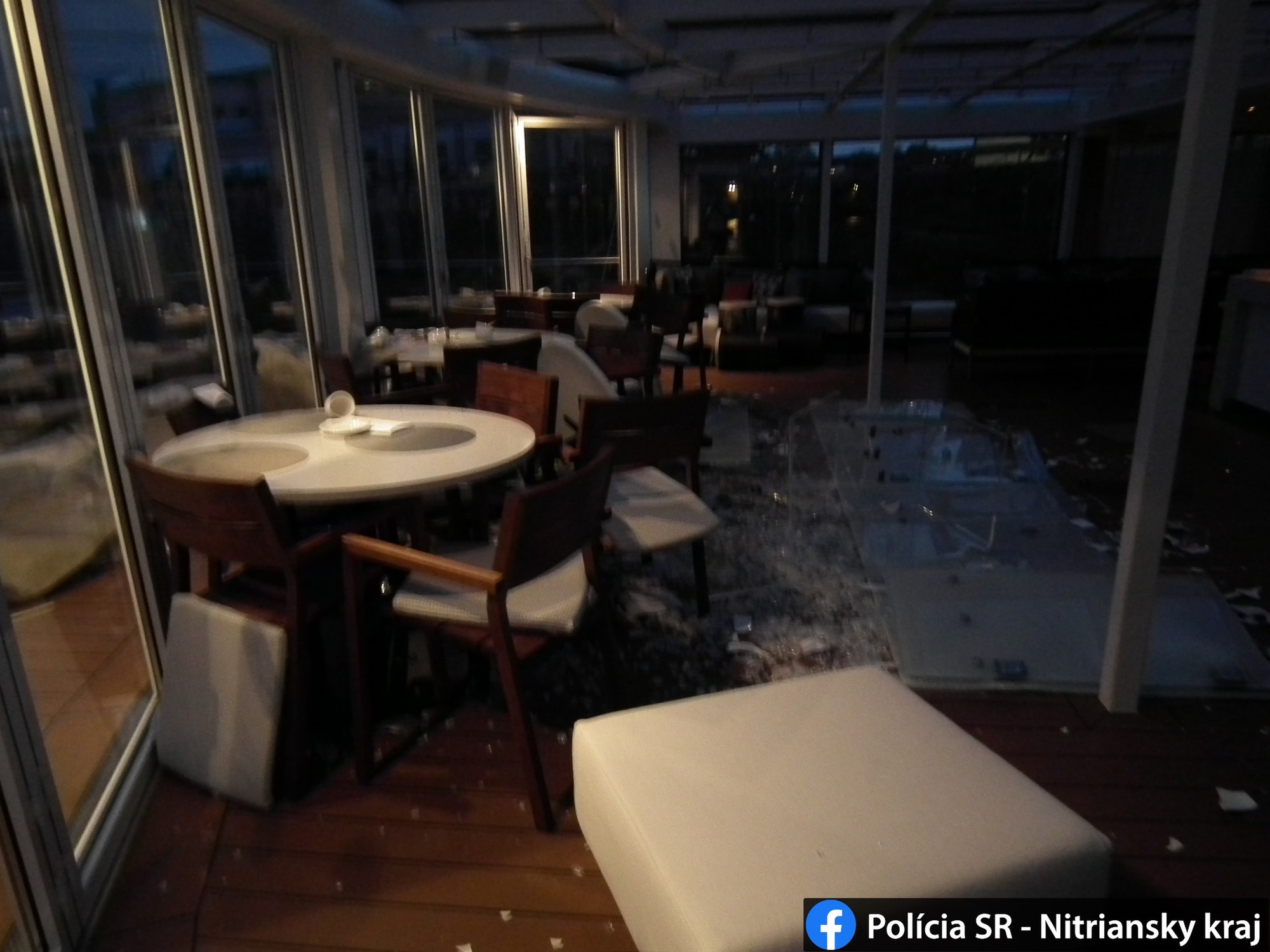 Náraz lode do mosta v Komárne