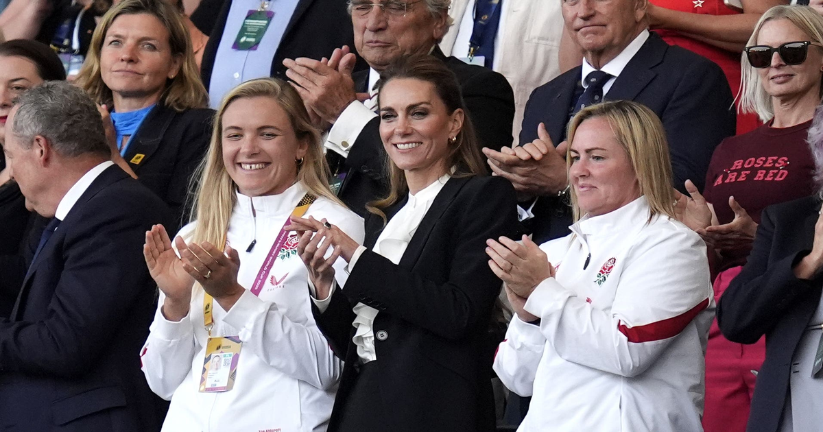 Red Roses bring trophy to Windsor: Kate celebrates record-breaking World Cup win