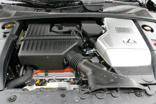 Lexus RX 400h Prestige - SUV na trzy serca