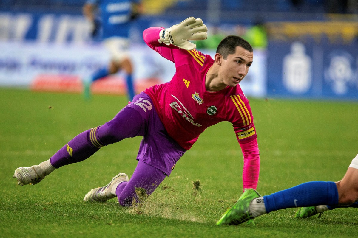 13.11.2023 Albert Posiadała będzie bronił bramki Molde FK