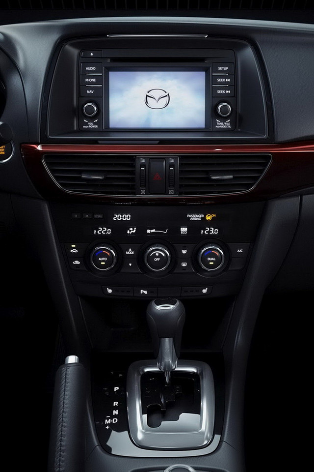 Wiemy jak jeździ nowa Mazda 6