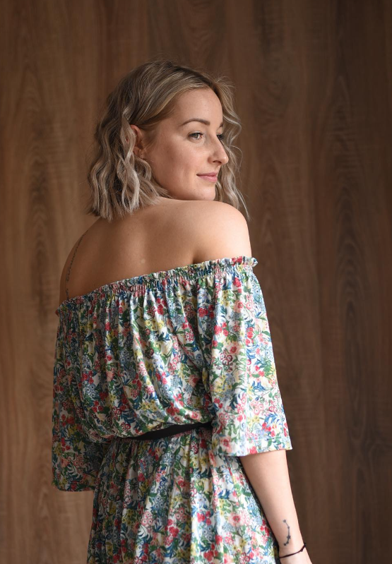 Speváčka Lenka Piešová.