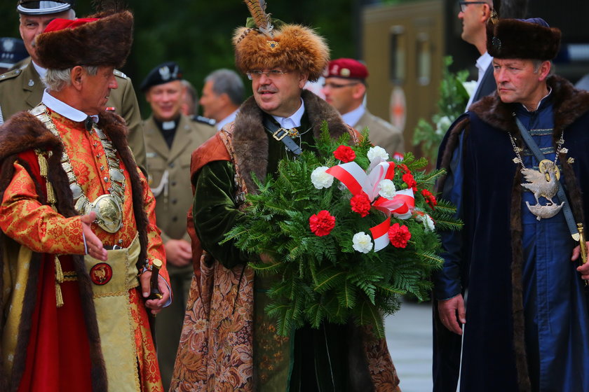 Łódź oddała cześć bohaterom w dzień Wniebowzięcia Najświętszej Maryi Panny i Święto Wojska Polskiego