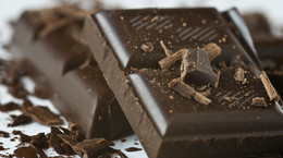 Gorzka czekolada - prawdy i mity. Czy gorzka czekolada ma wpływ na cerę?