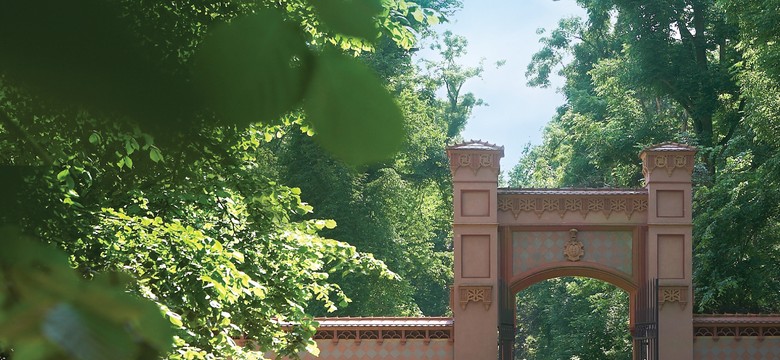 Pałac tańszy niż kawalerka. Ale jest haczyk...