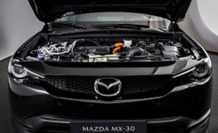 Nowa Mazda już w produkcji! Do Polski wjeżdża japońska rewolucja
