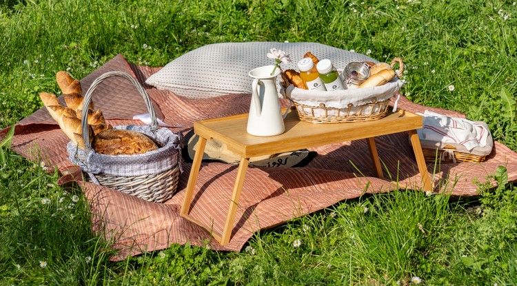 A piknikhez a kosarat pedig egy helyi pékség töltötte meg / Fotó: Bake My Day