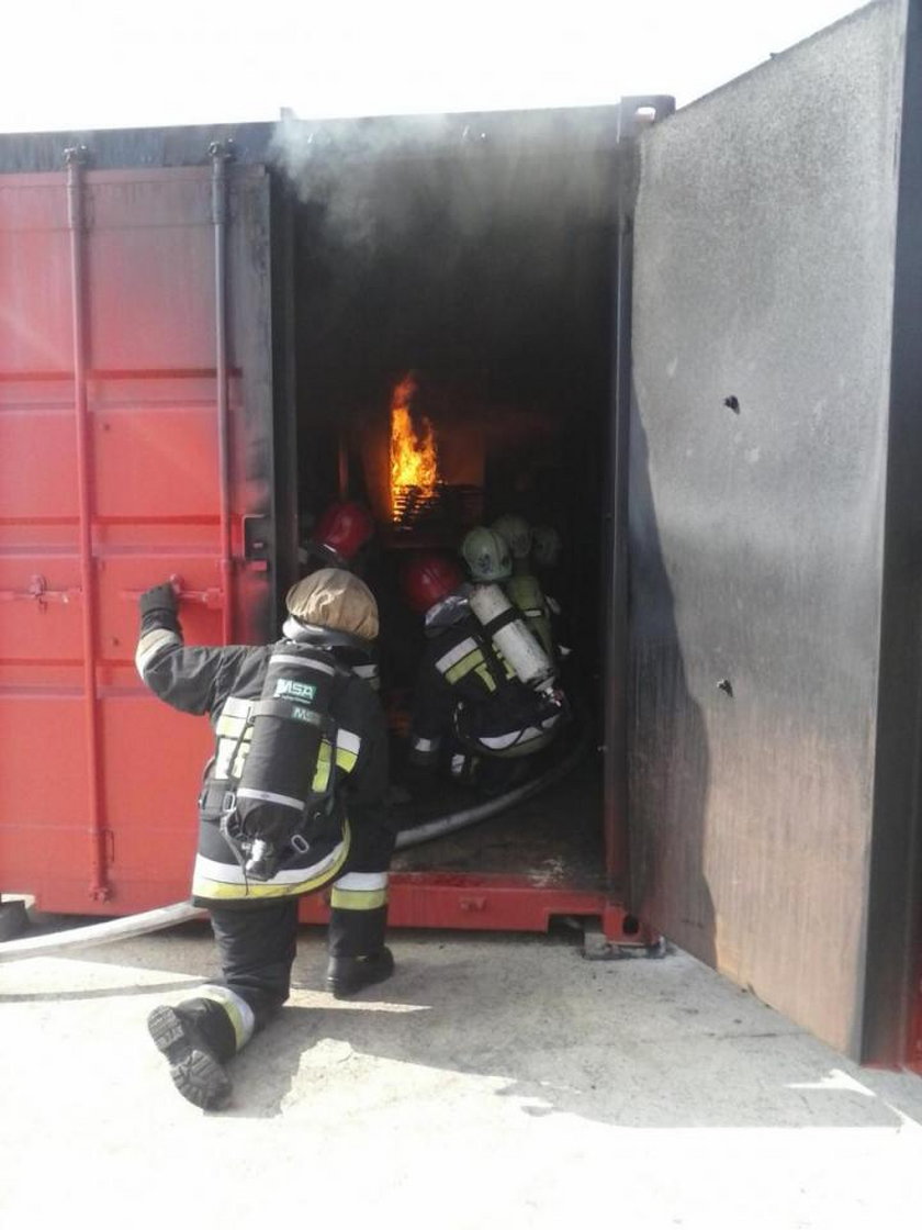 Ćwiczenia strażaków w Wielkopolsce