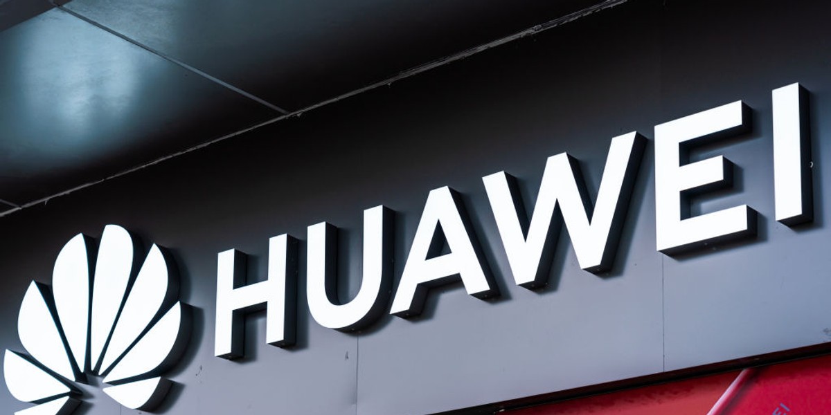 Huawei pozwał firmę Verizon za domniemane naruszenie 12 patentów chińskiej firmy. Firmy miały wcześniej długo rozmawiać na ten temat.