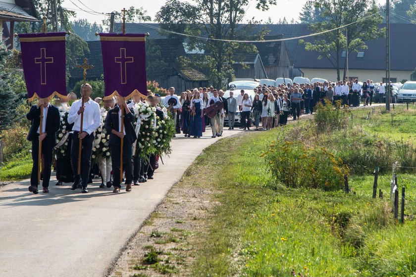 Pogrzeb 18-latki z Chyżnego