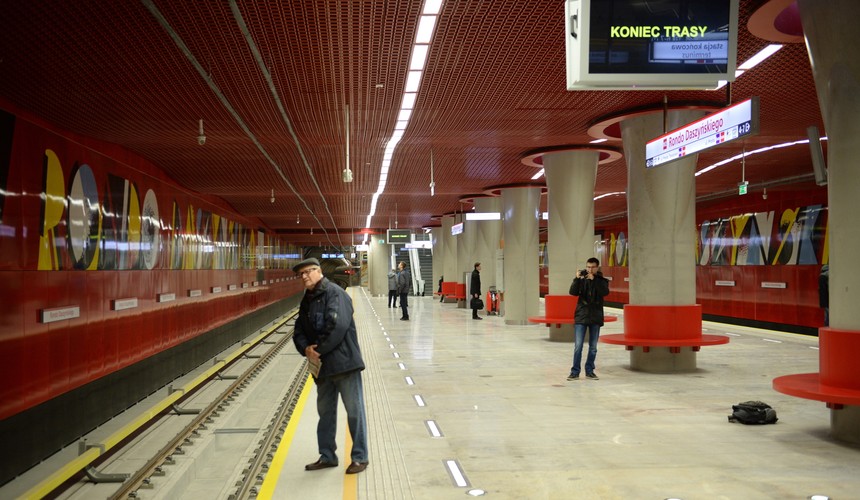 Stacje drugiej linii metra w Warszawie