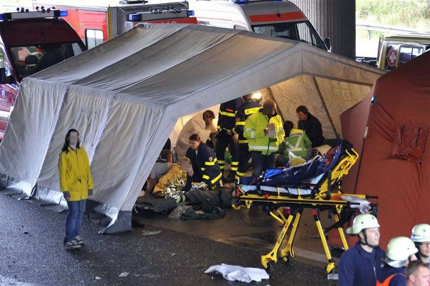 12 osób nieżyje. Wypadek polskiego autokaru