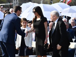 Nie ustają krytyczne opinie na temat stylizacji ciężarnej Kaczyńskiej sprzed dwóch dni. "Chwali się, jakby miała czym"...