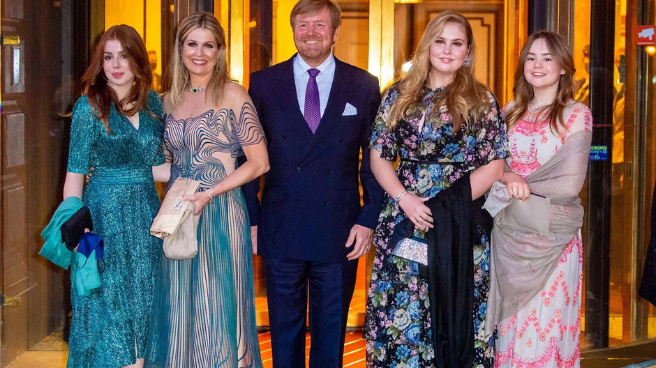 Król Willem Alexander, królowa Maxima oraz ich córki: Catharina-Amalia, Alexia i Ariane