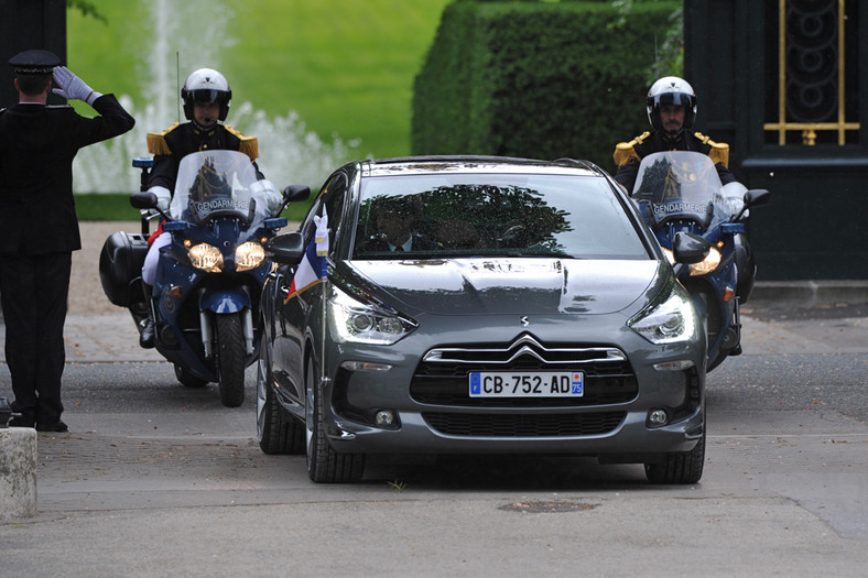 Francois Hollande w Citroënie DS5