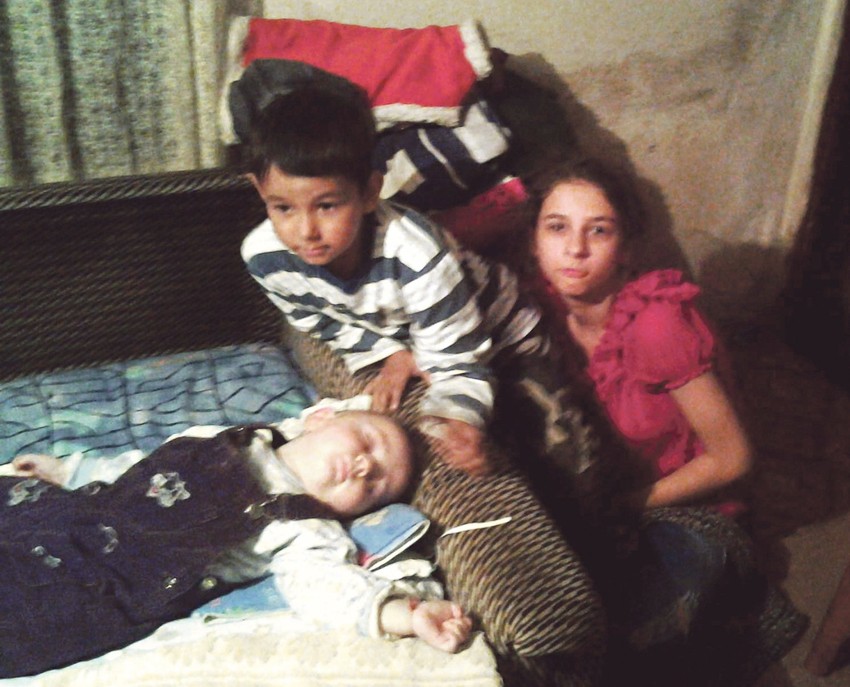 Više gladni nego siti: Troje od četvoro dece Elme i Bobana Ilića iz Prijepolja