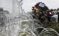 Włochy ostro krytykują Austrię za budowę bariery przeciwko imigrantom. 'Zniewaga dla Europy'