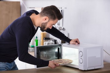 mikró ételek ételmérgezés toxin sugárzás hasmenés