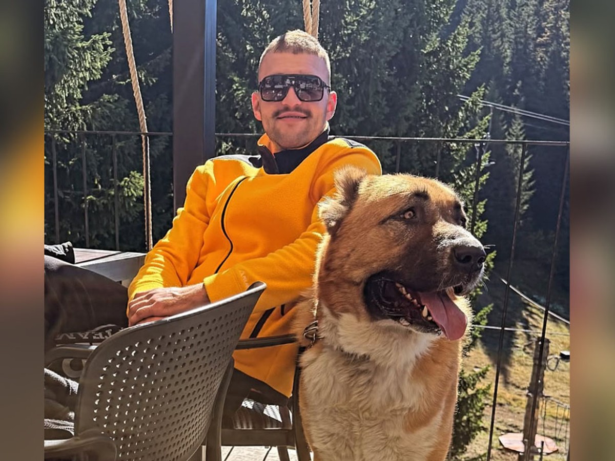PLANINA, ČIST VAZDUH I OGROMAN PAS ČUVAR! Veljko i Bogdana Ražnatović odveli sinove u šumu: Porodična idila oduševila sve, evo kako se provode