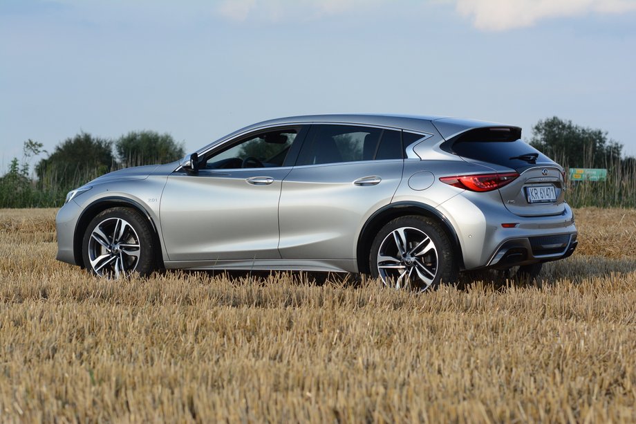 Infiniti Q30 2.0t - elegant w przebraniu