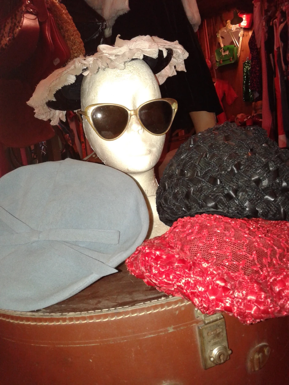 Šeširi iz tridesetih godina koštaju od 3.000 do 4.000 dinara