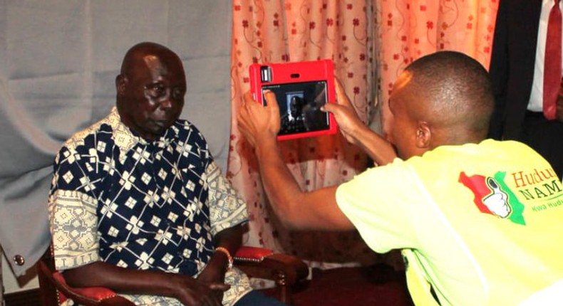 Former President Mzee Moi registers for Huduma Namba at his Kabarnet Gardens home in Nairobi