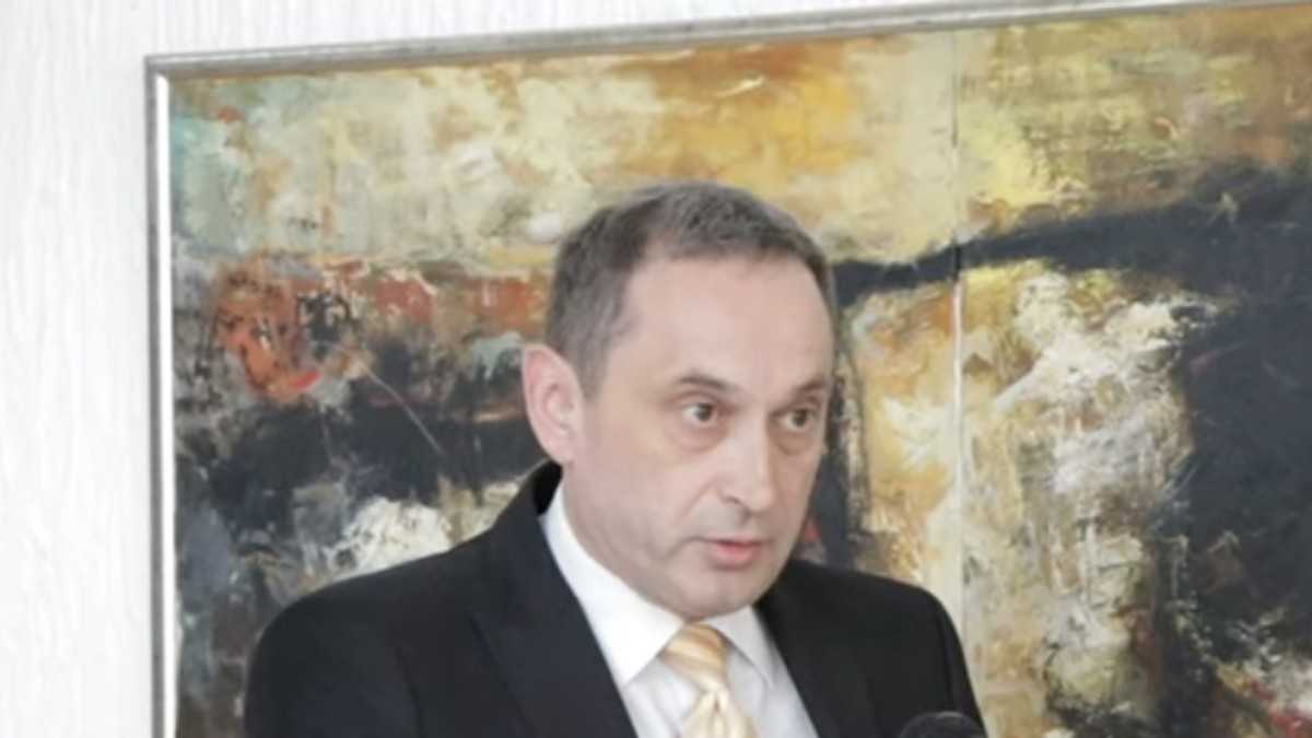 Ovo je državni sekretar Nebojša Ranđelović koji je uhapšen zbog ...