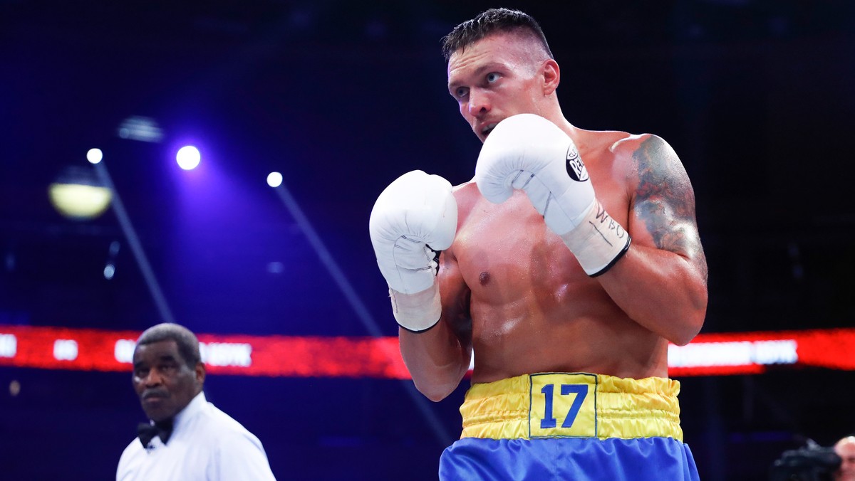 Wygląda na to, że Ołeksandr Usyk (10-0, 10 KO) jednak zadebiutuje na amerykańskich ringach jeszcze w tym roku. Ukraiński mistrz świata WBO wagi junior ciężkiej ma bronić swojego pasa 17 grudnia na gali w Inglewood, a jednym z kandydatów do walki z nim jest Mateusz Masternak (37-4, 26 KO).