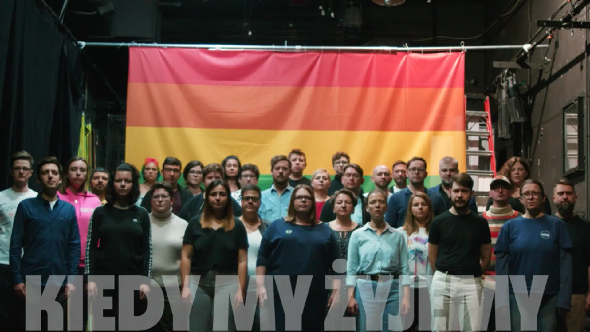 "Kiedy my żyjemy!". Chór LGBT+ przypomina, o czym naprawdę jest hymn Polski