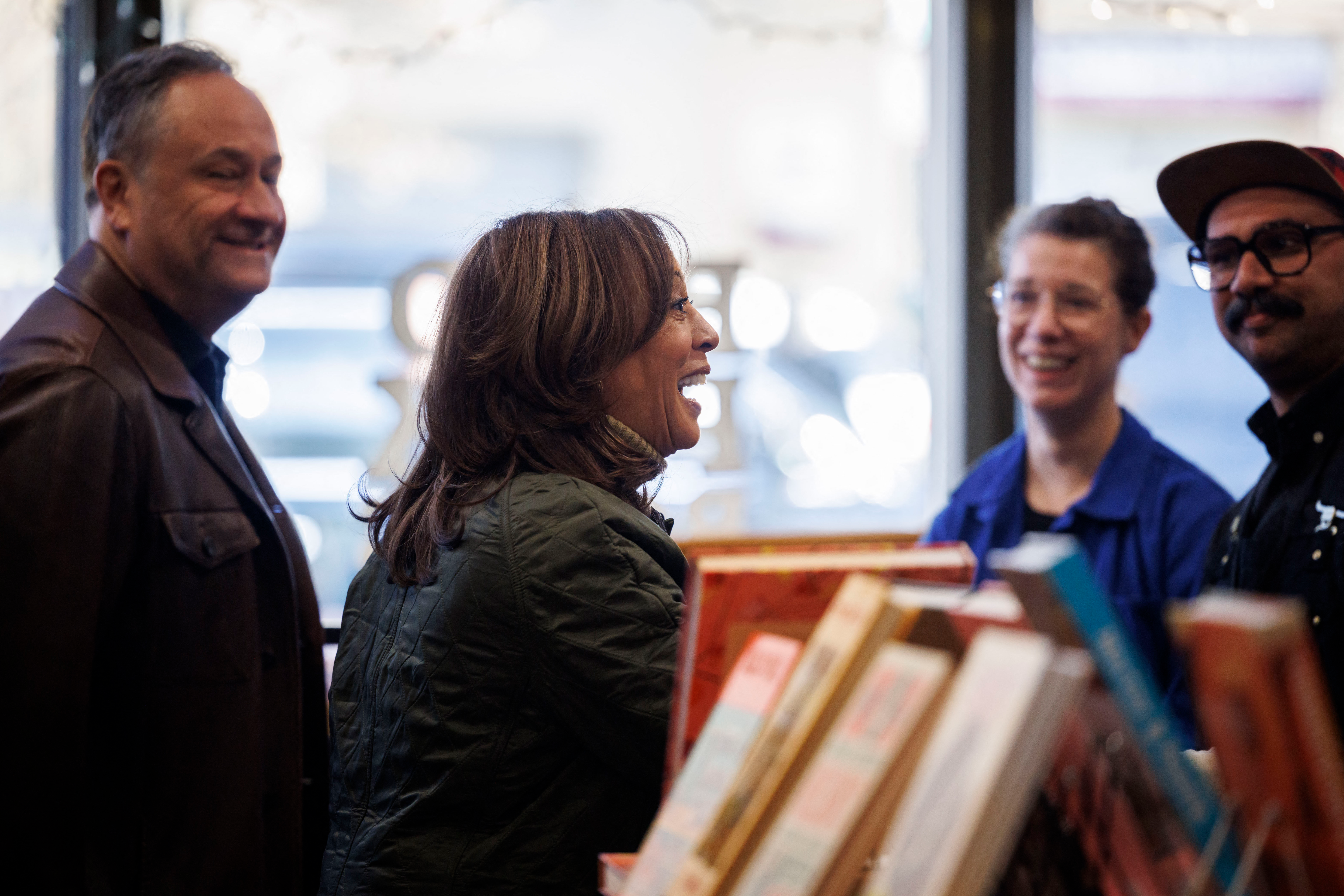 Kamala Harris annuncia libro "107 Days" sulla campagna 2024