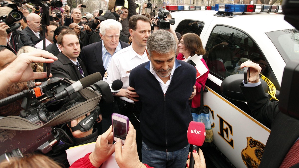 George Clooney aresztowany na oczach tłumów