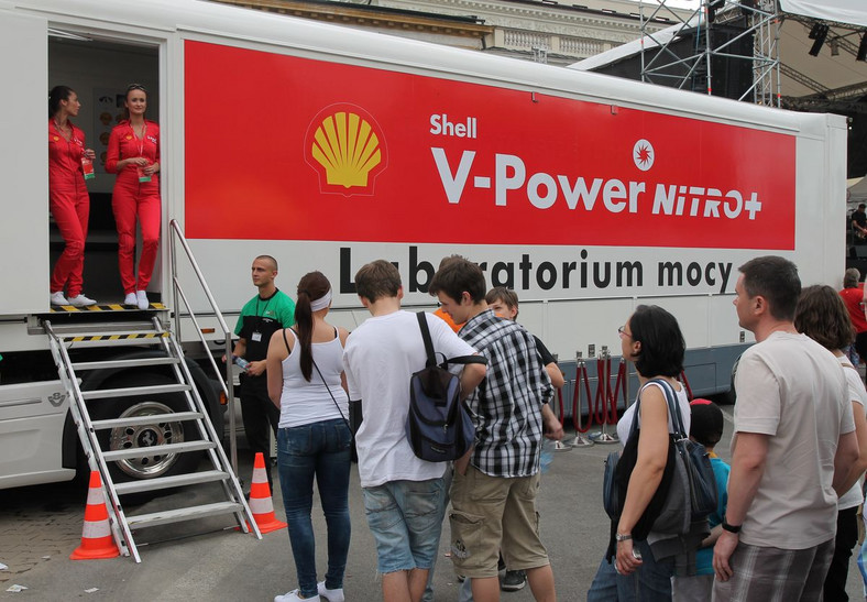 Shell V-Power Nitro+ Show