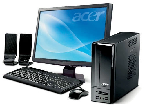 Acer Aspire X1700 sprzedawany jest w zestawie z klawiaturą, myszą oraz 19-calowym monitorem LCD