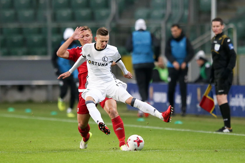 Pilka nozna. Puchar Polski. Legia Warszawa - Drutex-Bytovia Bytow. 28.11.2017