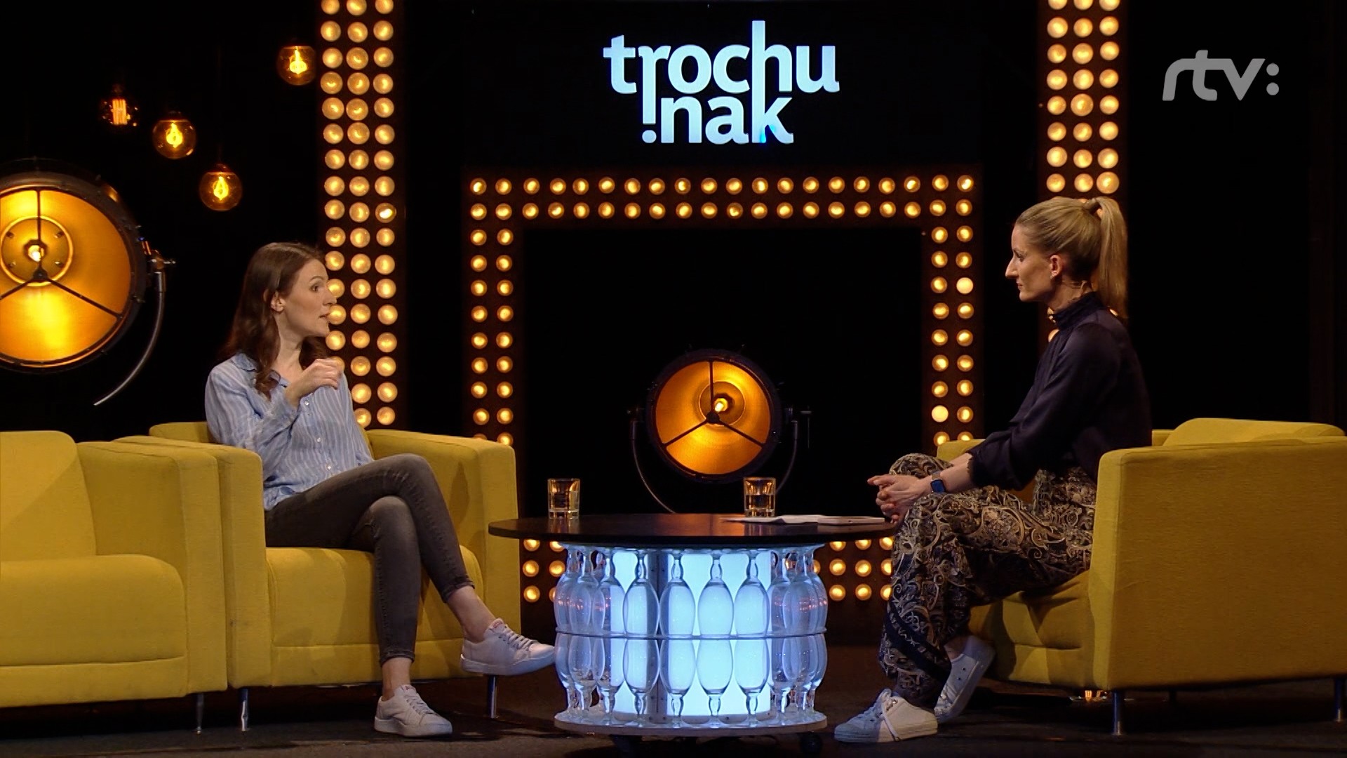 Talkšou Trochu inak s Adelou.