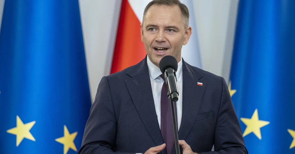 Trump holds talks with European leaders. Poland is represented by Nawrocki. Tusk left out