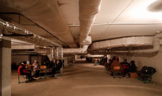 Ciężka noc w Kijowie. 'Rosjanie uderzą na nas wszystkim, co mają'