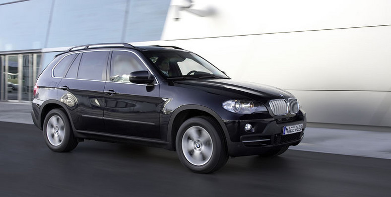 BMW X5 Security Plus: pancerna twierdza (fotogaleria)