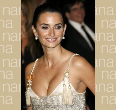 23266_40090-penelope-cruz-d000139CD060e0084cbcd