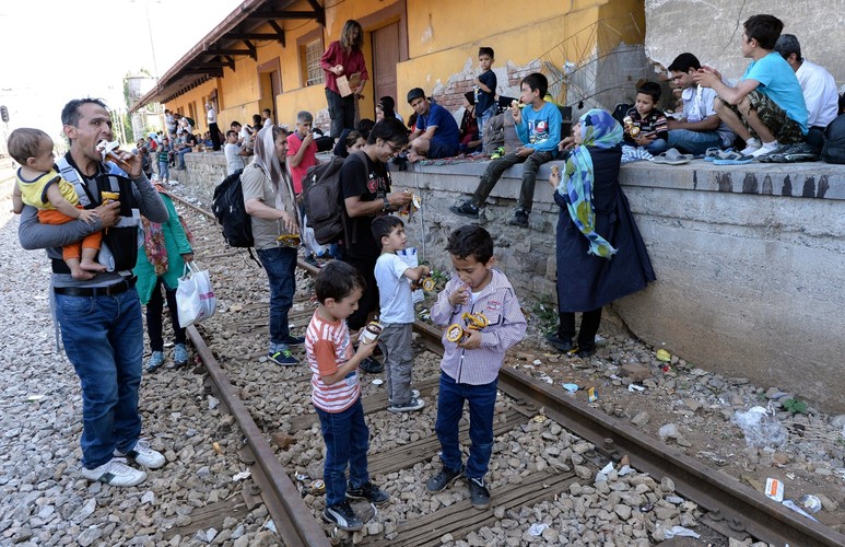 Imigranci na stacji Gevgelija w Macedonii