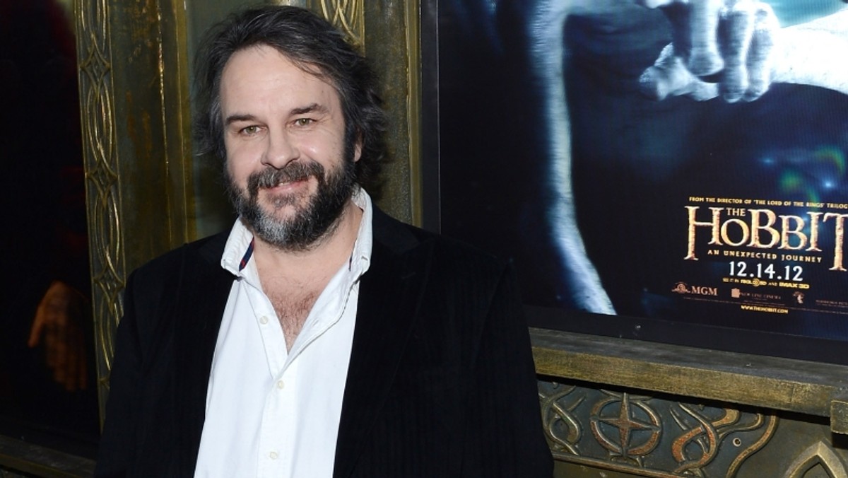 Peter Jackson podtrzymuje swoje zdanie na temat sfilmowania "Hobbita" w technice 48 (HFR), zamiast 24, klatek na sekundę. - Taka technika daje wrażenie życia. Można zanurzyć się w tym świecie - powiedział reżyser.