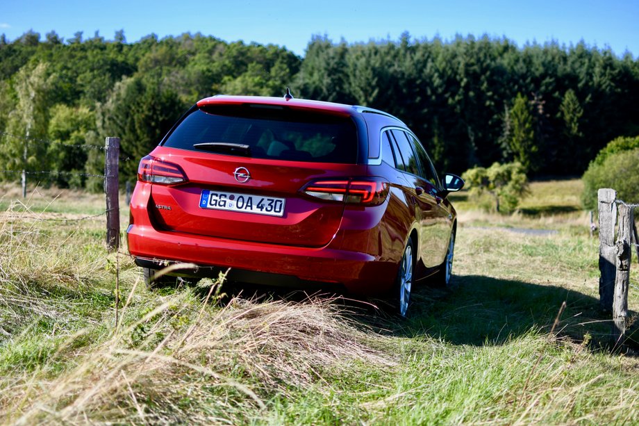 Opel Astra Sports Tourer 1.2 Turbo