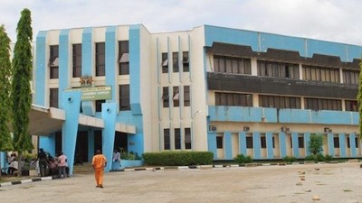 Niger Assembly impeaches Majority, Deputy Majority Leader. [ripplesnigeria]