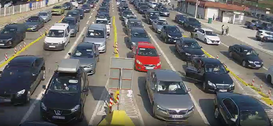 Granični prelaz sa Bugarskom, Gradina - izlaz pre 9 časova