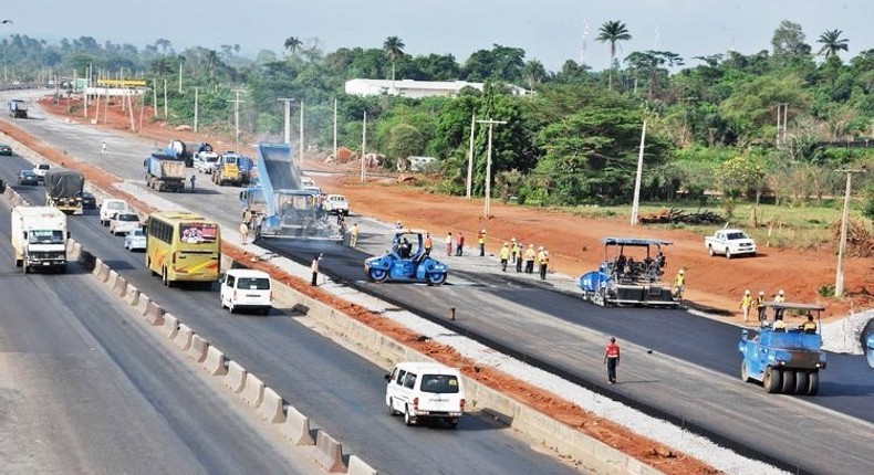 The ongoing construction on some sections of the Lagos-Ibadan Expressway is causing travelling nightmare for motorists plying the road [premiumtimesng]