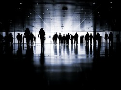 Praca za granicą. Oto 10 państw z "czarnej listy". Jedno z nich sąsiaduje z Polską