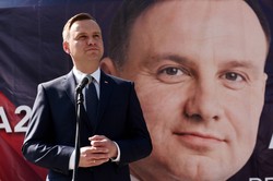 Andrzej Duda dla Reutersa: Banki powinny być odpowiedzialne za kredyty we frankach