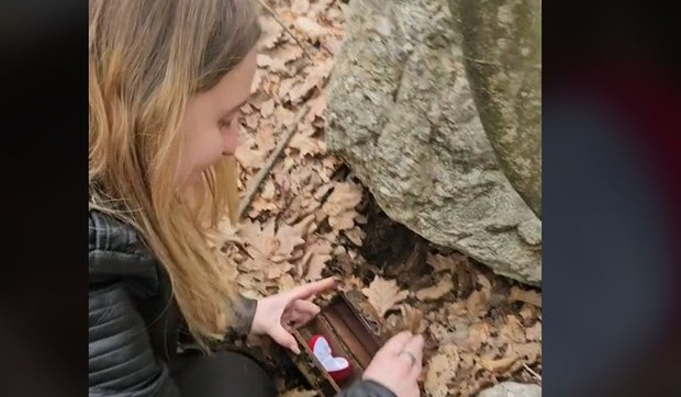 Zaprosio devojku na najneobičniji način